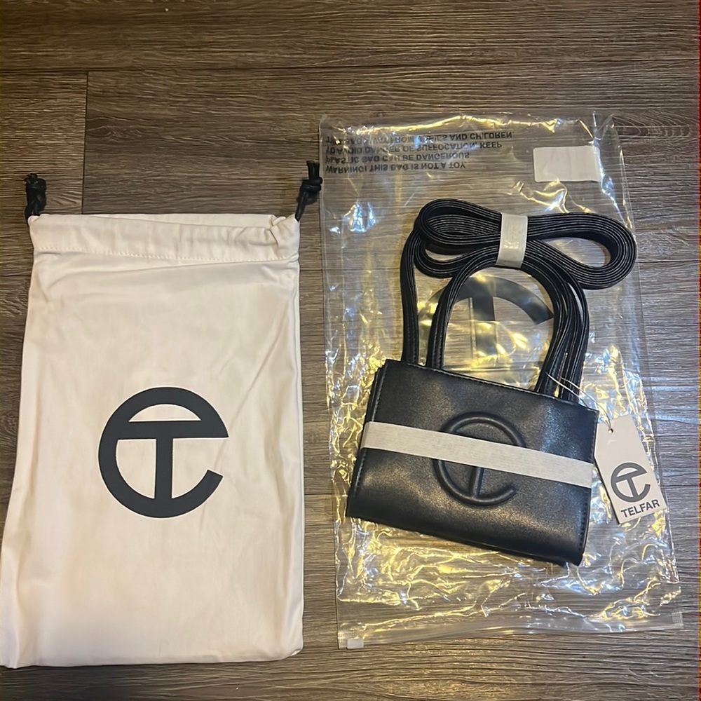 Navy TELFAR small shopper